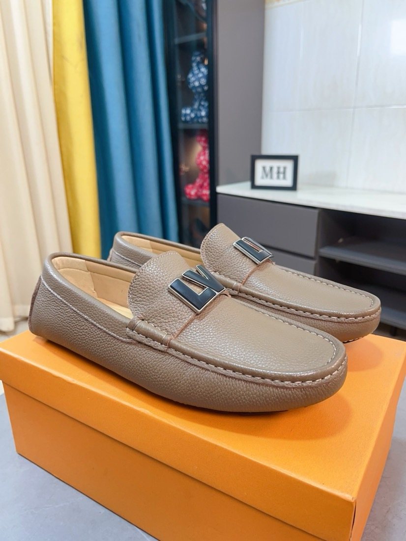 Louis Vuitton Pebbled Metal-Accent Driving Loafers